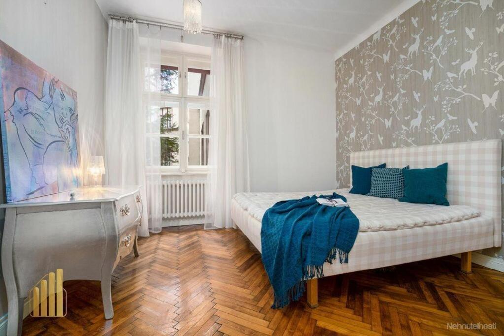 Beautiful Appartment In The Old Town Of Bratislava Bagian luar foto