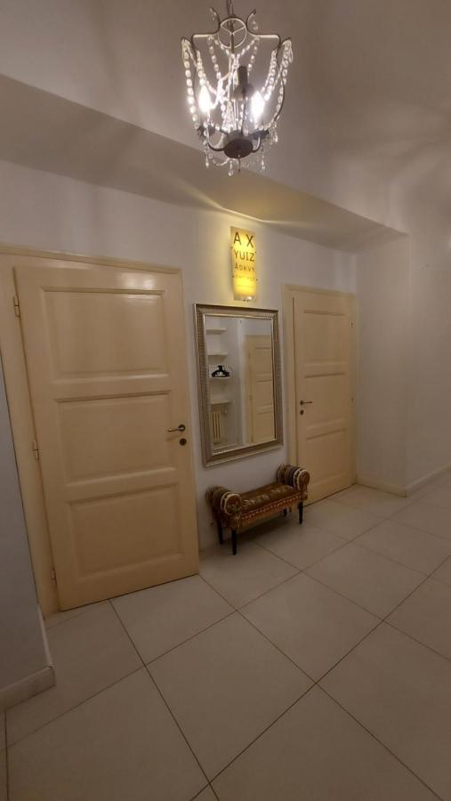 Beautiful Appartment In The Old Town Of Bratislava Bagian luar foto